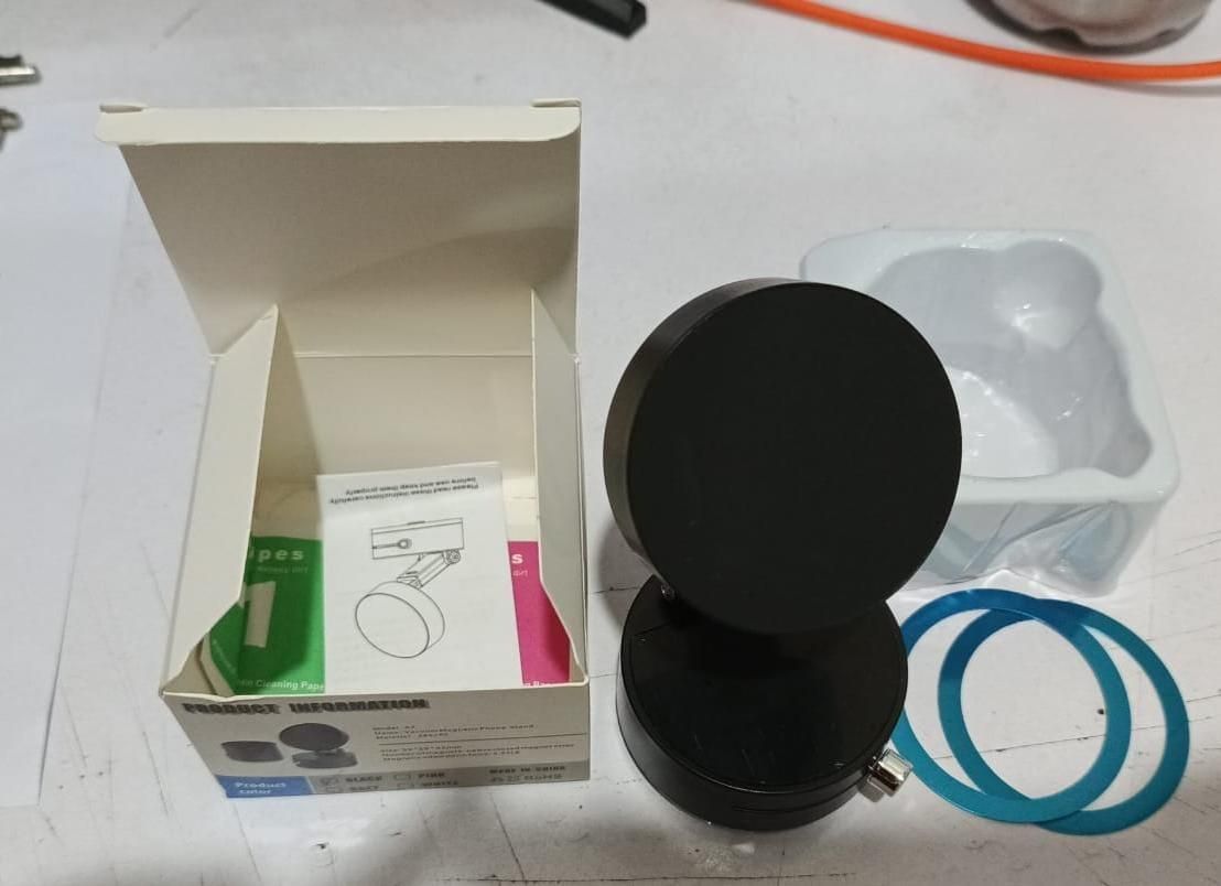DM™ Vacuum Magnetic Suction Phone Holder