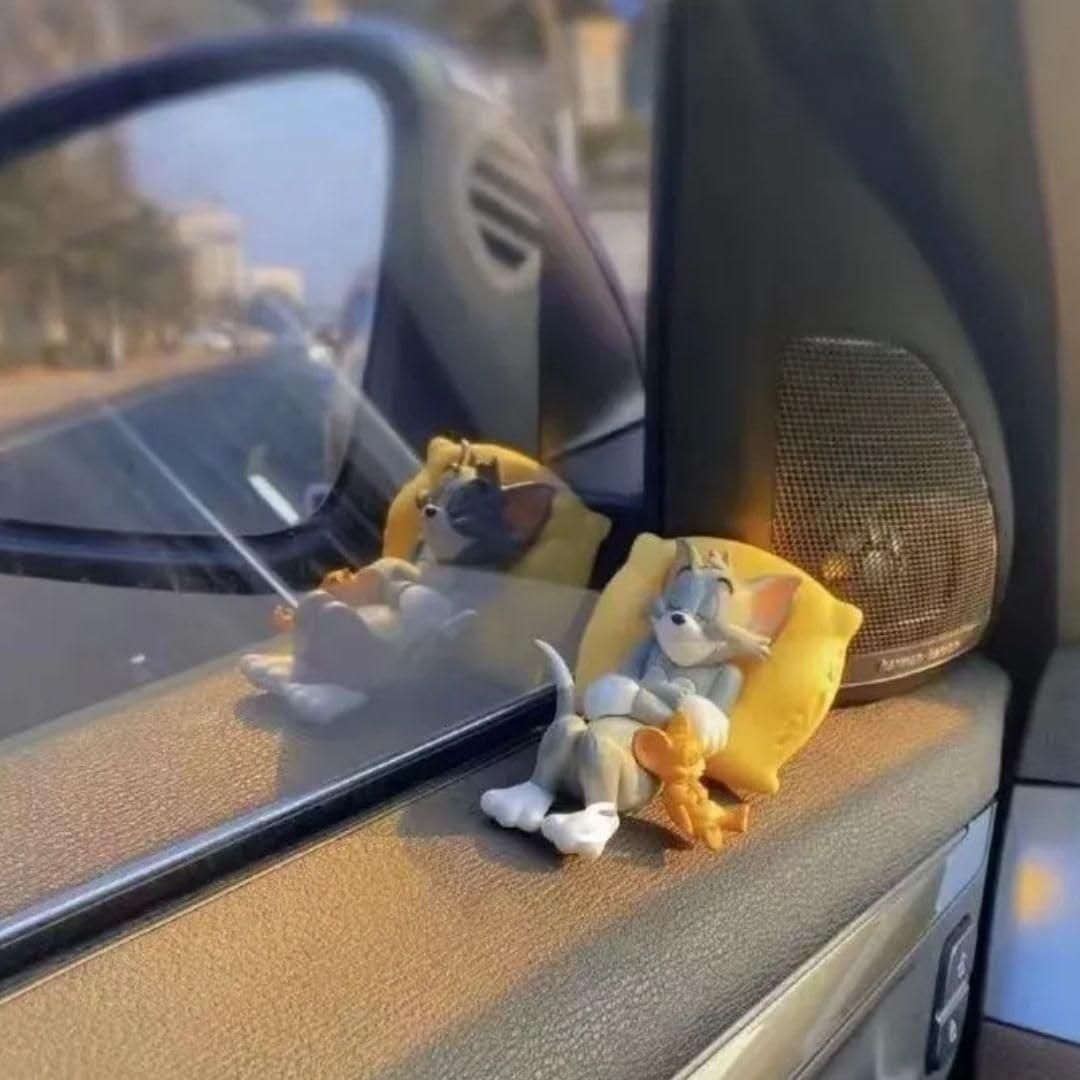 DM™ Tom & Jerry Cute Sleeping Car Interior Accessory