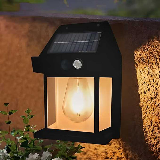 DM™ Outdoor Solar Wall Light